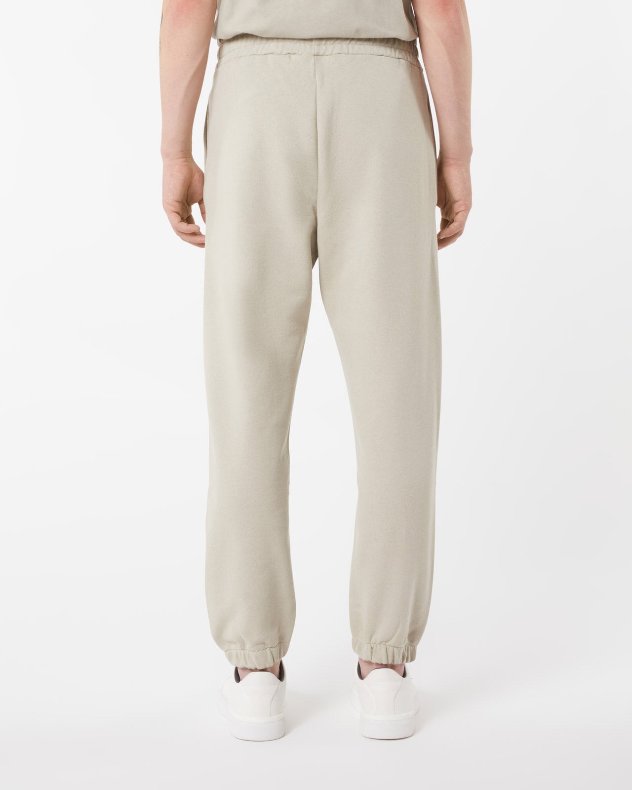 PANTALONE GRIGIO CON CUORE FIAMMEGGIANTE RICAMATO