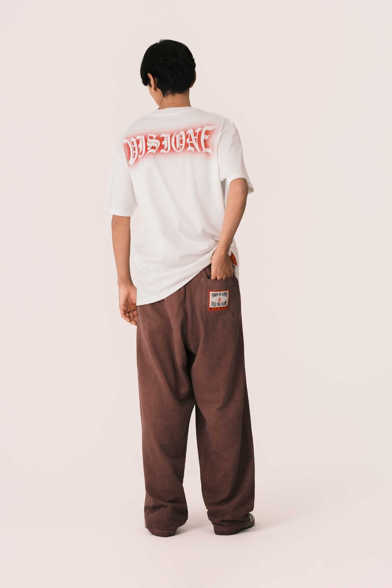 STONE WASH RED PANT WITH PATCH