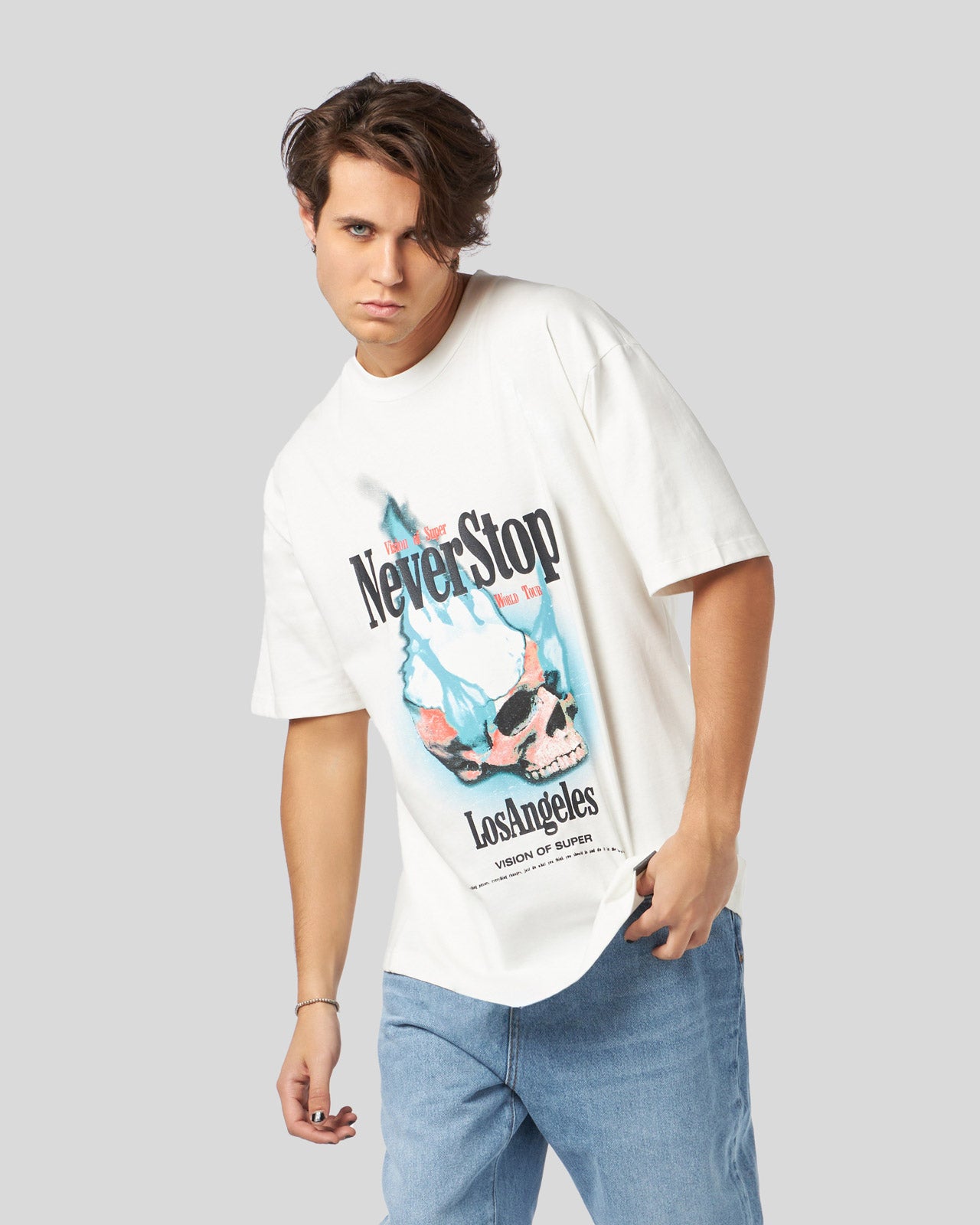 T-SHIRT BIANCA CON GRAFICA NEVER STOP