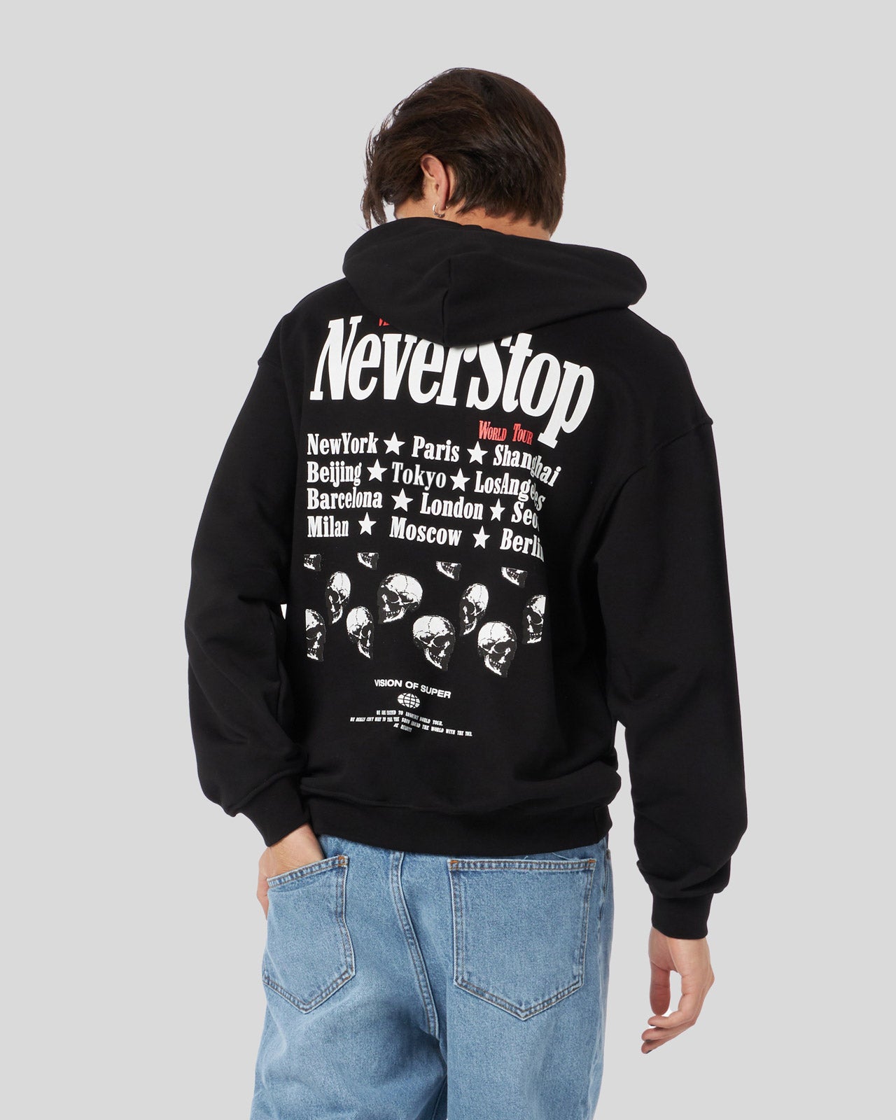 FELPA CON CAPPUCCIO NERA CON GRAFICA NEVER STOP
