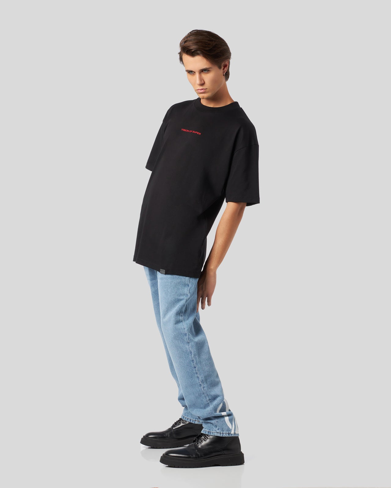 T-SHIRT NERA CON GRAFICA VISION SLOGAN