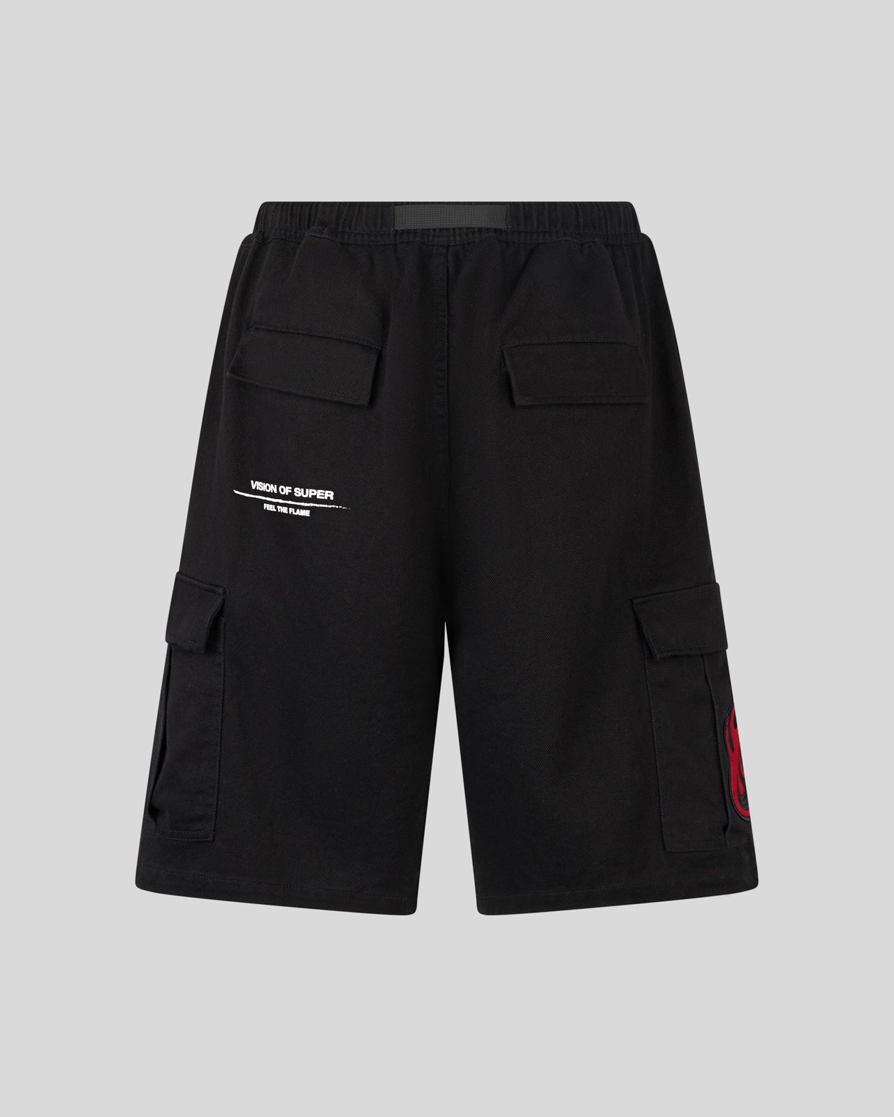 PANTALONCINO CARGO NERO CON PATCH FIAMMA E LOGO
