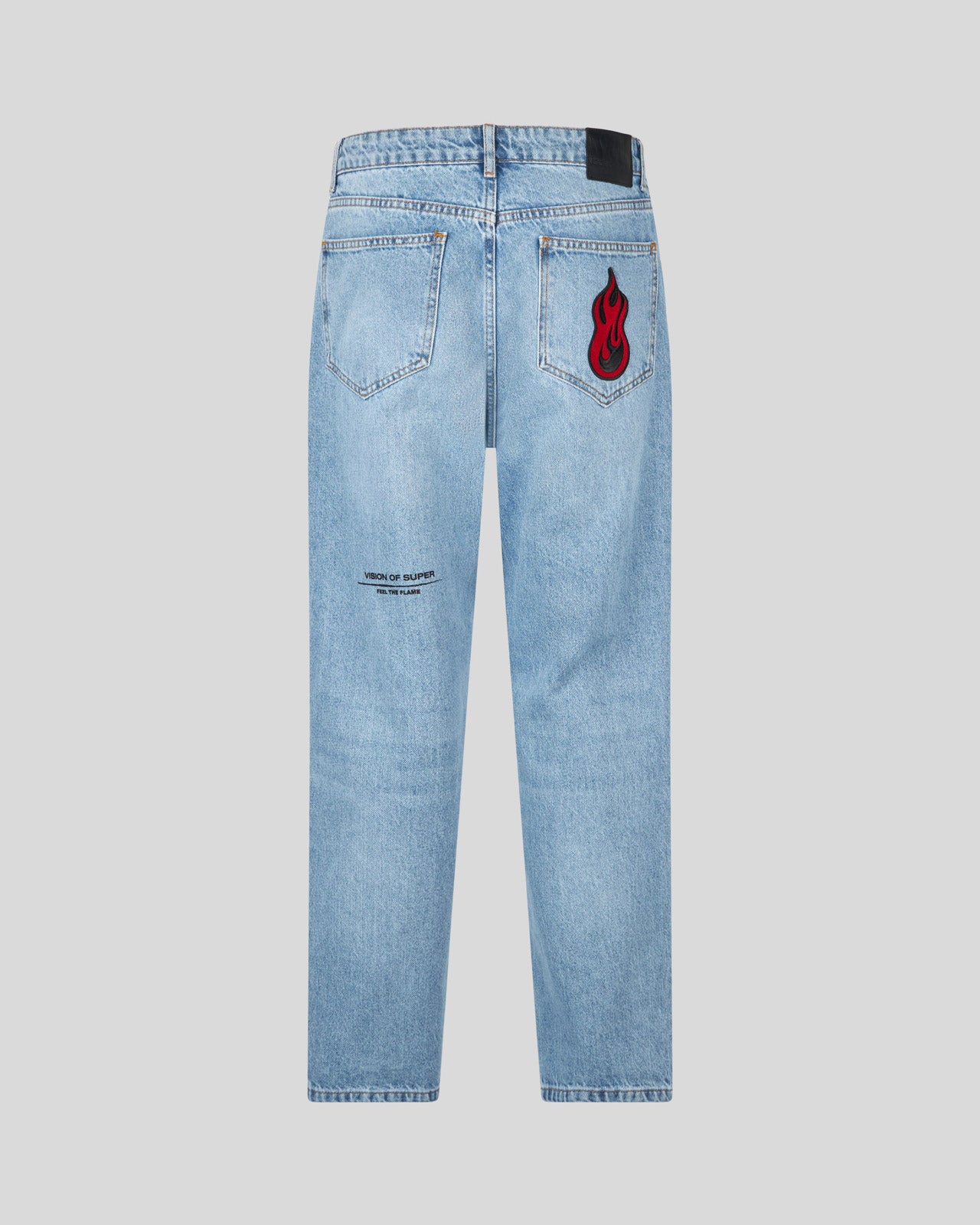 JEANS DENIM BLU CON LOGO E PATCH FIAMMA