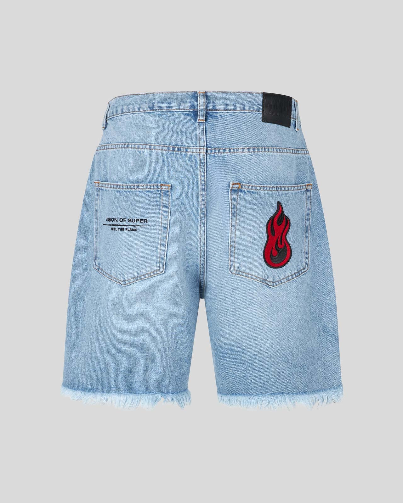 PANTALONCINO DENIM BLU CON LOGO E PATCH FIAMMA