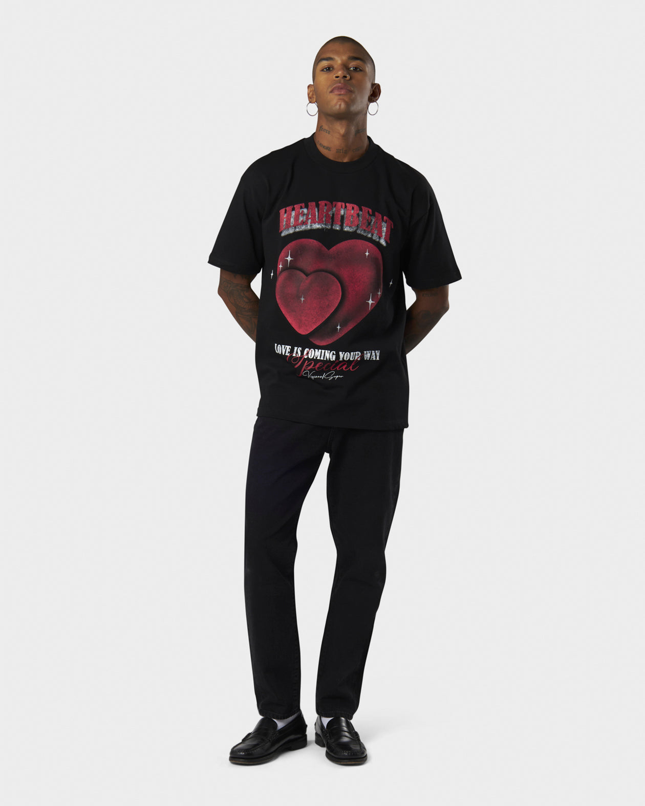 T-SHIRT NERA STAMPA HEARTBEAT
