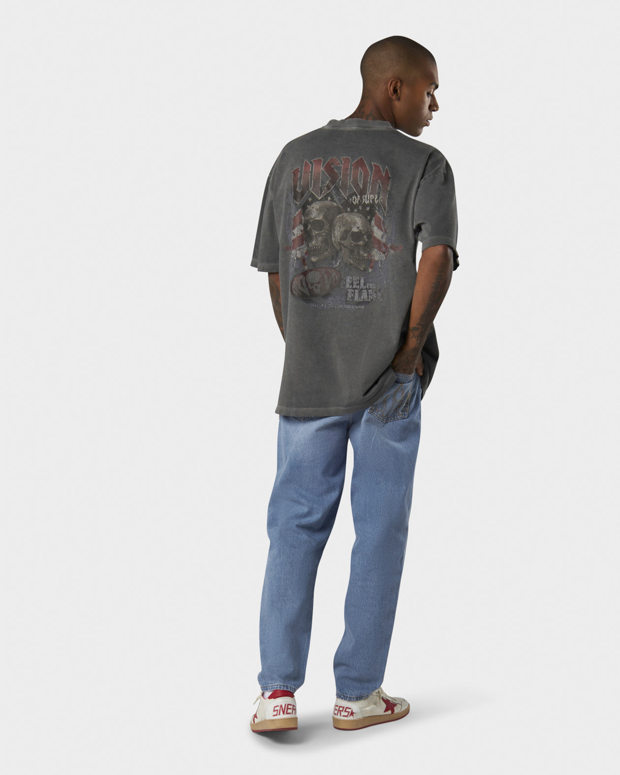 T-SHIRT STAMPA TESCHIO COLORS FEEL ROCK FEEL E LOGO RICAMATO
