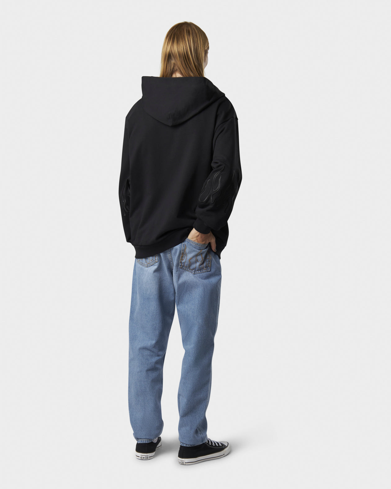 BLACK HOODIE ZIP WITH EMBROIDERED WHITE LOGO, BLACK FLAMES AND METAL LABEL + BUTTON