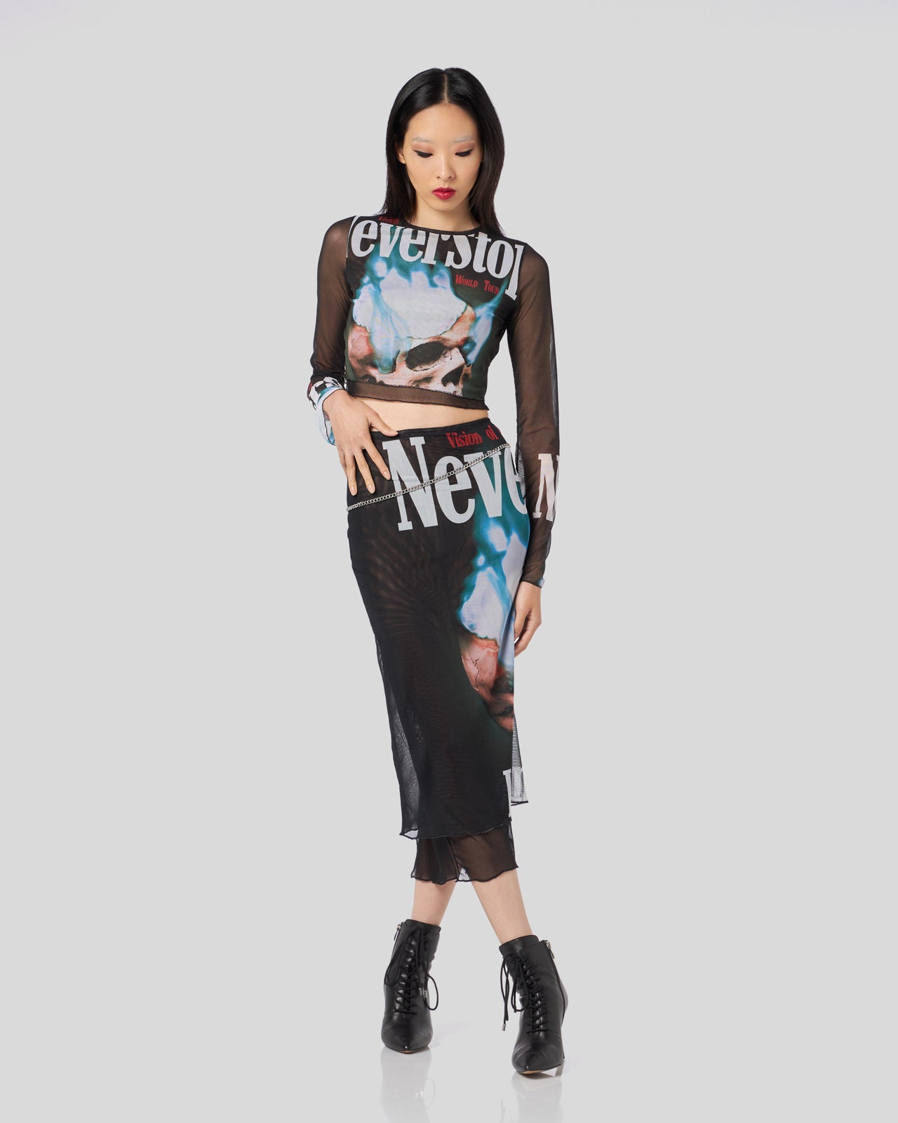 TOP A MANICHE LUNGHE CON GRAFICA NEVER STOP