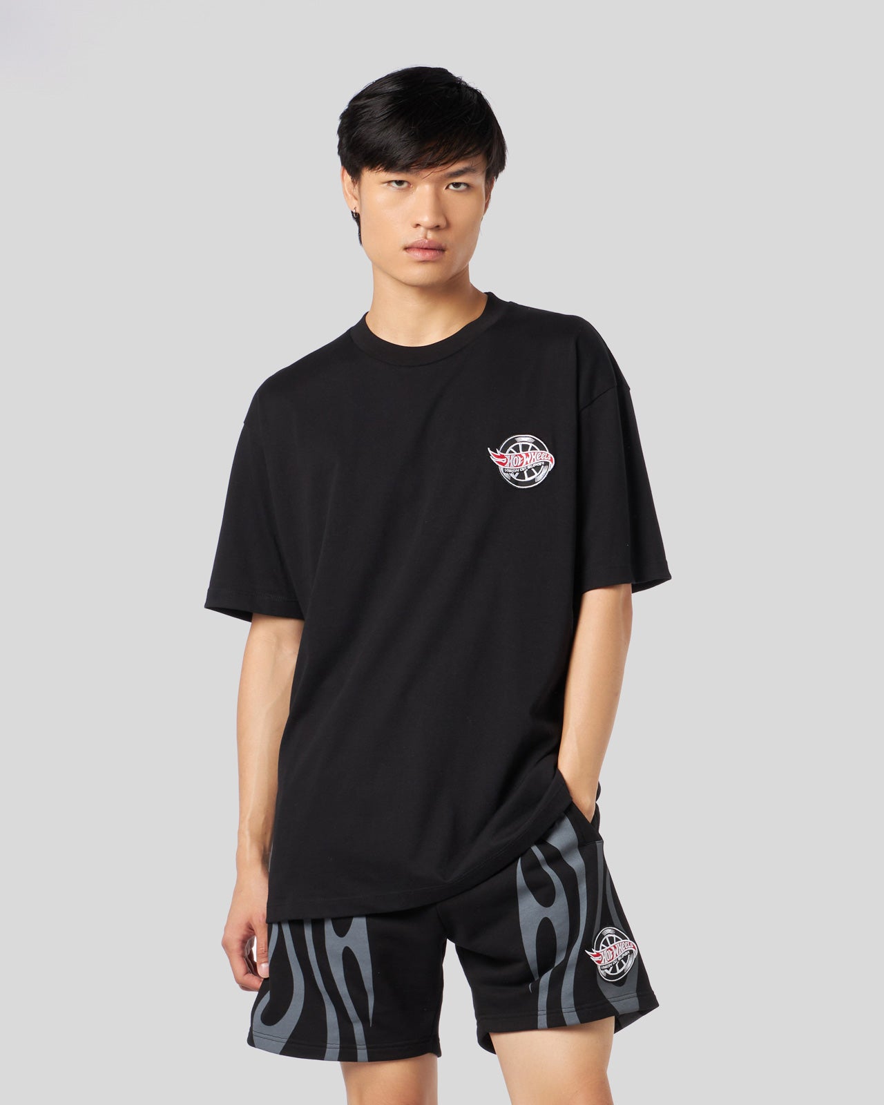 T-SHIRT NERA CON GRAFICA RED CAR