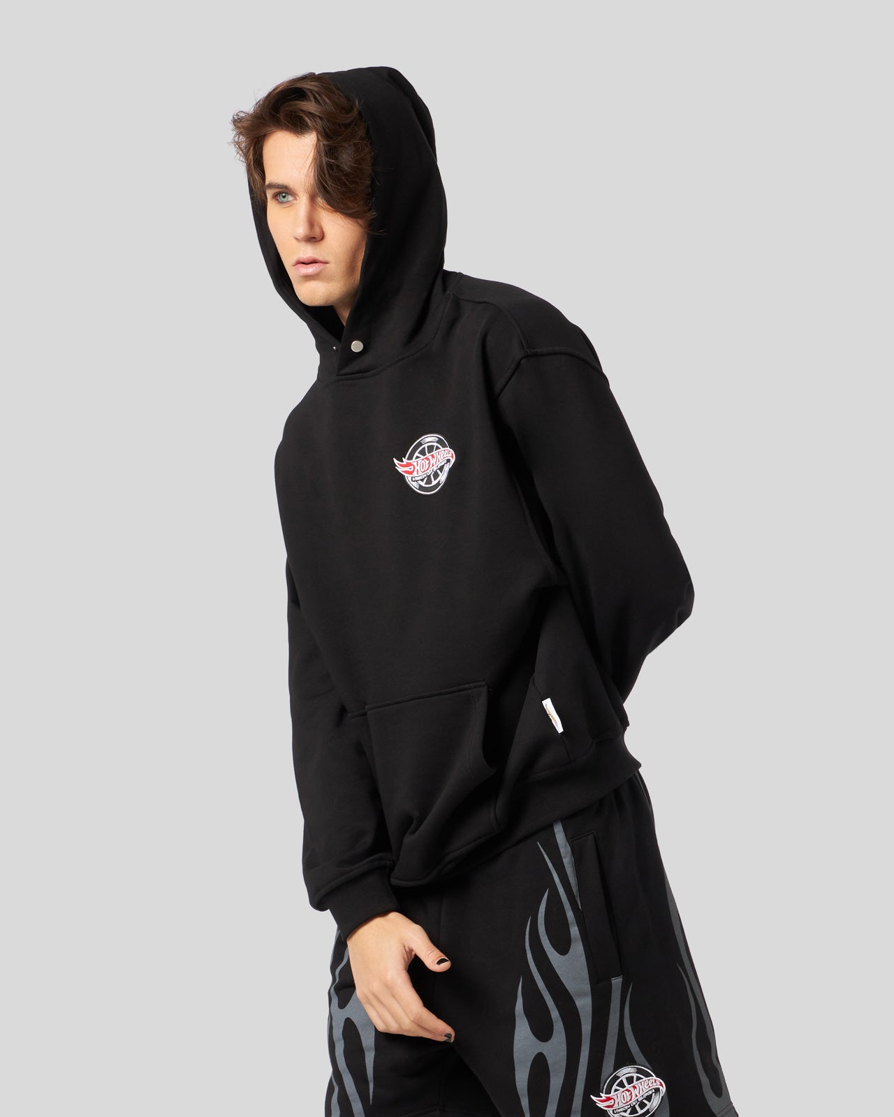 FELPA CON CAPPUCCIO NERA CON GRAFICA RED CAR