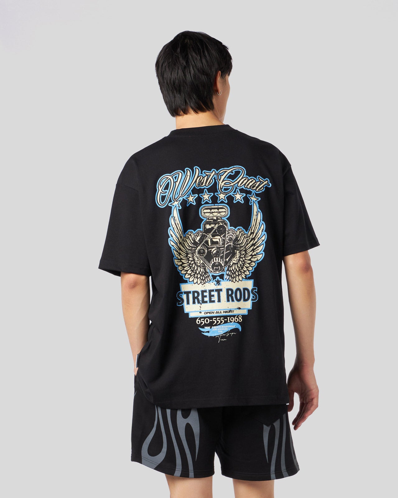 T-SHIRT NERA CON GRAFICA BLUE MOTOR