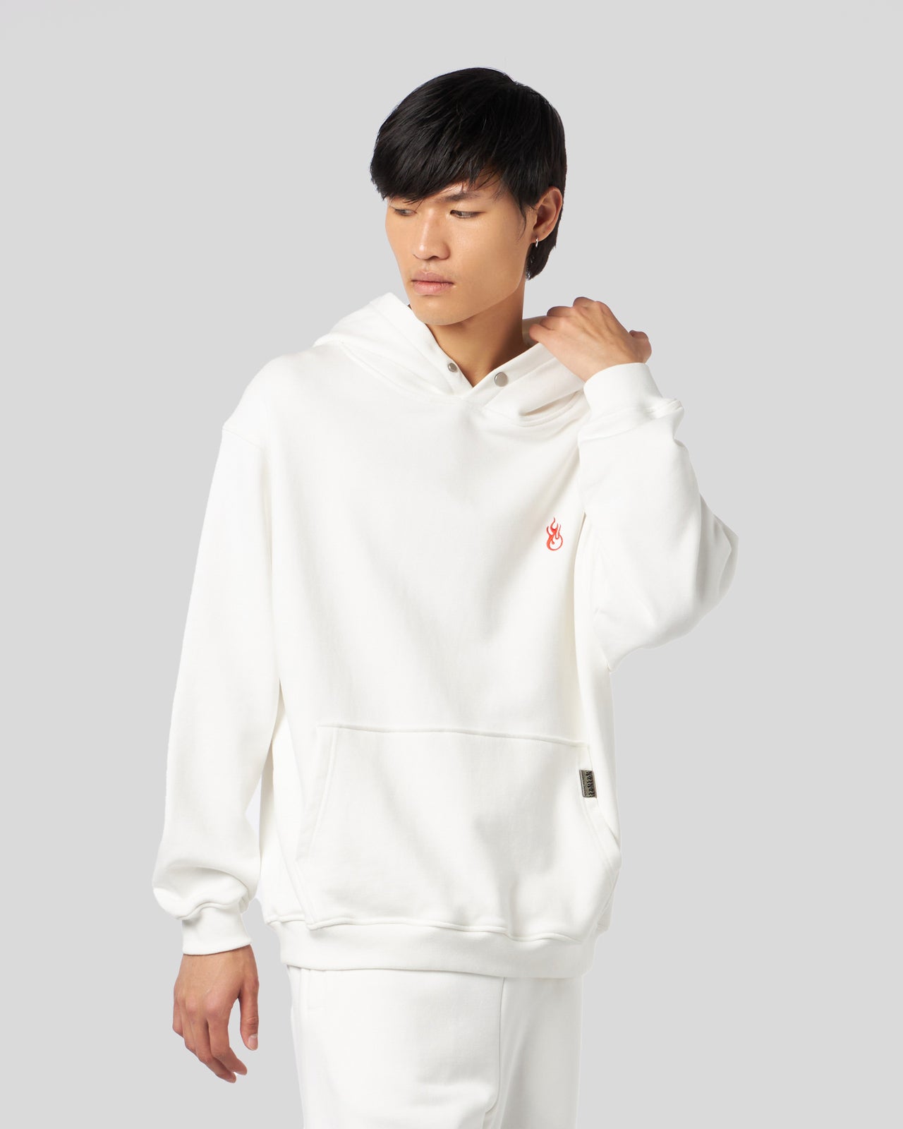 WHITE HOODIE WITH FLAMES LOGO