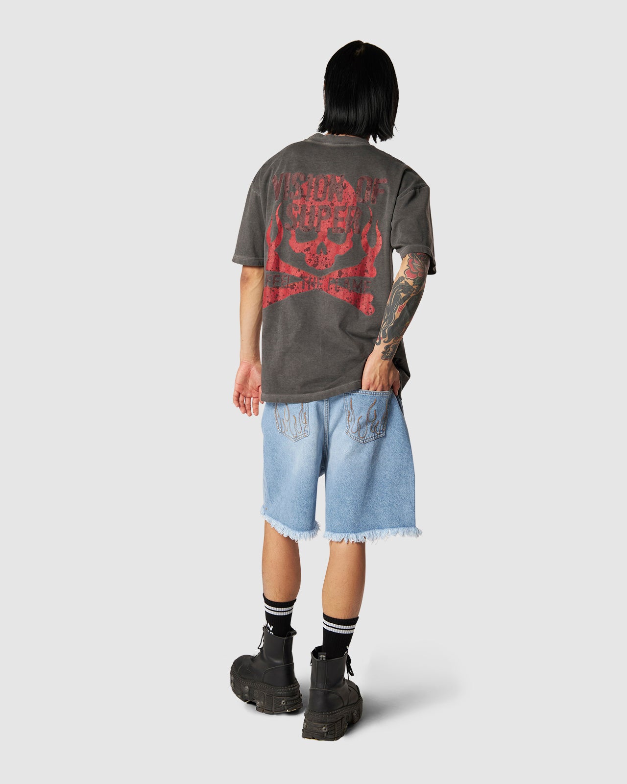 COLD WASH T-SHIRT WITH MILITARY SKULL ON BACK AND EMBROIDERED LOGO ON FRONT