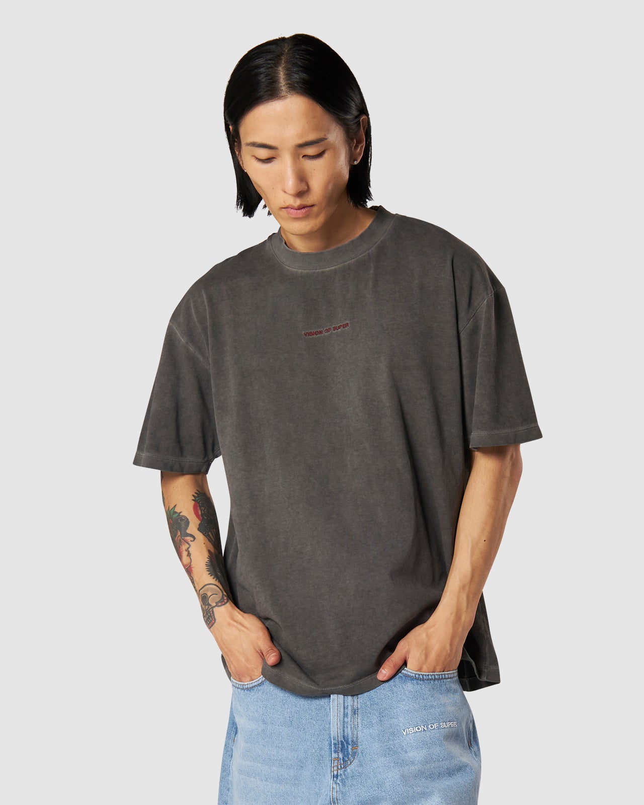 COLD WASH T-SHIRT WITH MILITARY SKULL ON BACK AND EMBROIDERED LOGO ON FRONT