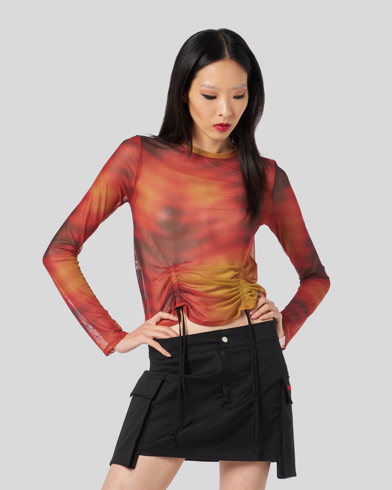 TOP A MANICHE LUNGHE ABSTRACT FIRE CON COULISSE
