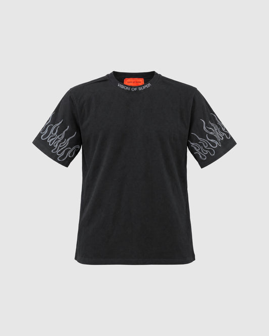 T-shirt con fiamme sulle maniche – Nero e grigio S | Vision of Super